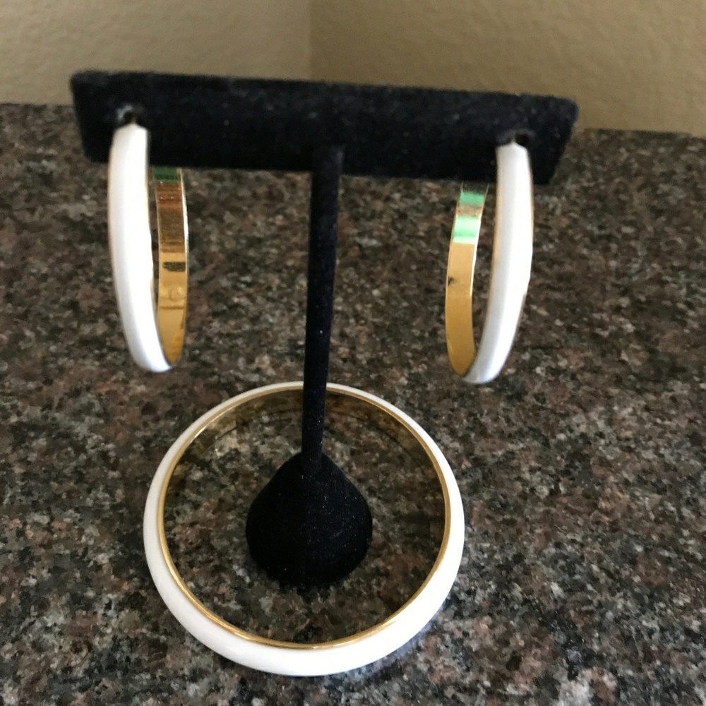 Bracelet, earrings